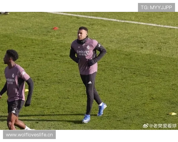 姆巴佩左路突破表现稳健，持续提升进攻威胁